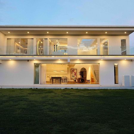 Palm Villa - Award Winning Modern Luxury & Exclusive Villa Resort Chiang Mai Buitenkant foto