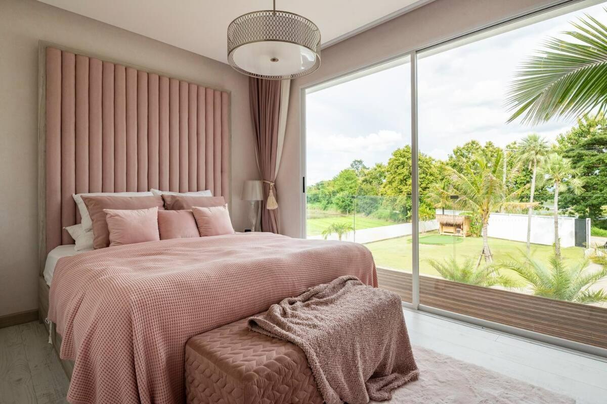 Palm Villa - Award Winning Modern Luxury & Exclusive Villa Resort Chiang Mai Buitenkant foto