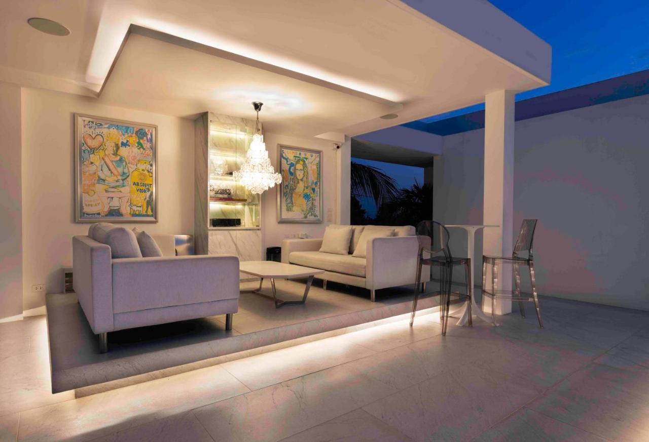 Palm Villa - Award Winning Modern Luxury & Exclusive Villa Resort Chiang Mai Buitenkant foto